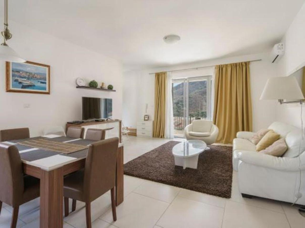 Lavender Bay Apartment C21 Donji Morinj Zewnętrze zdjęcie